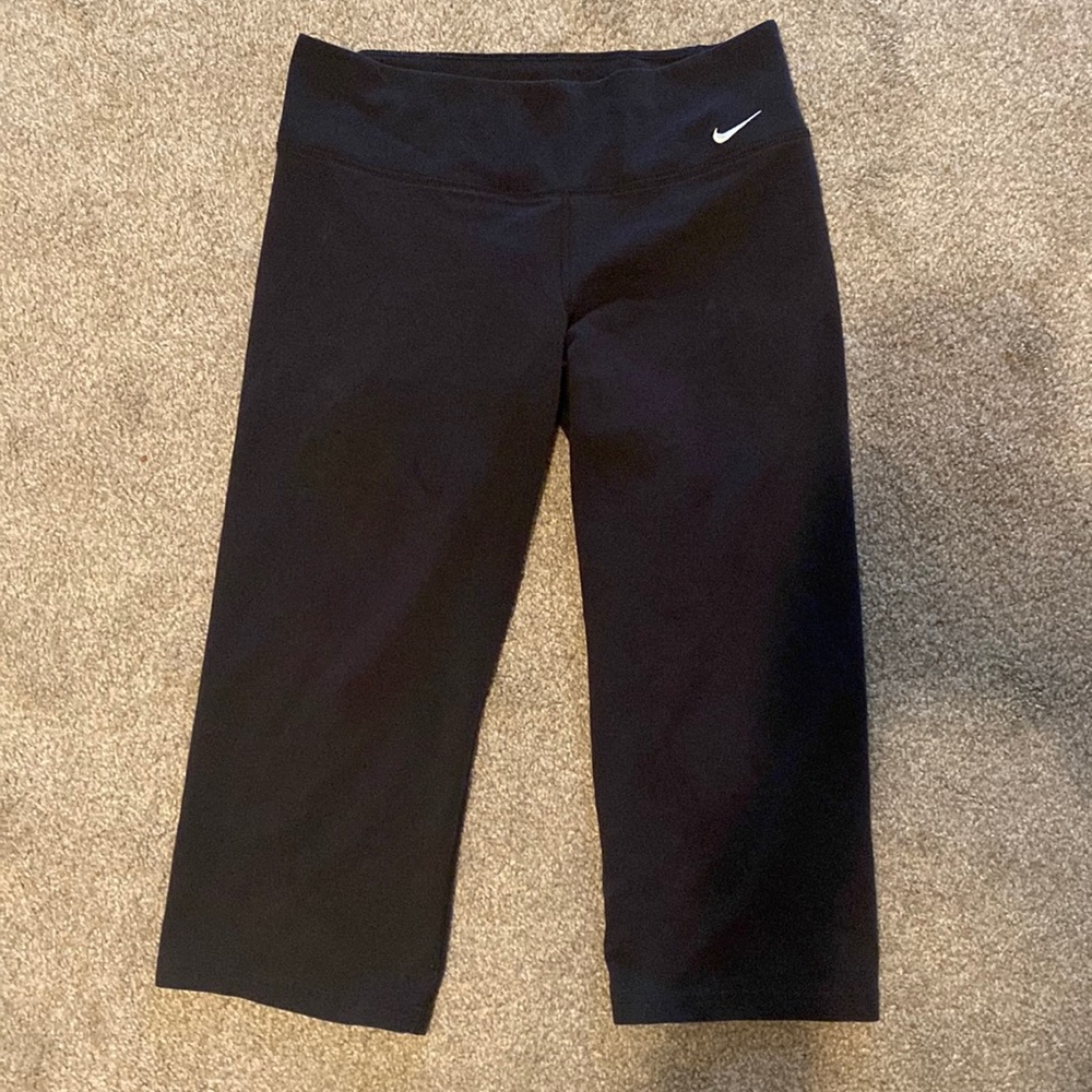 Nike medium size training leggings